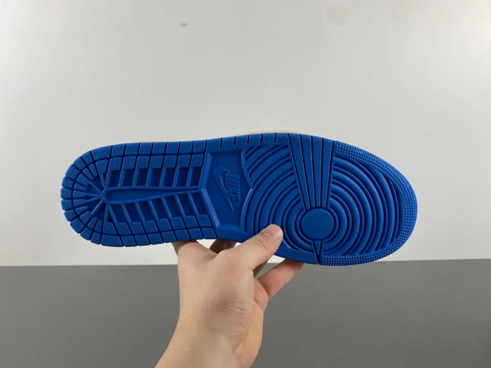 Travis Scott x Fragment x Air Jordan 1 Low OG 