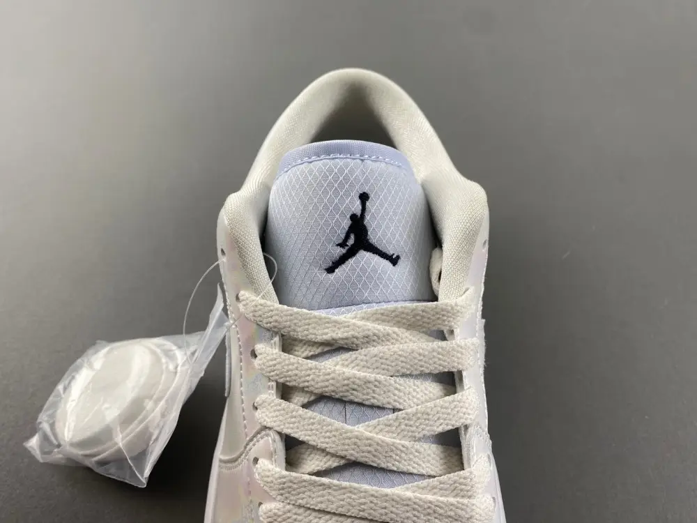 Air Jordan 1 Low SE 