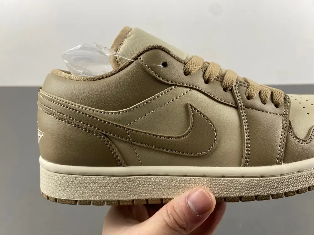 Air Jordan 1 Low 