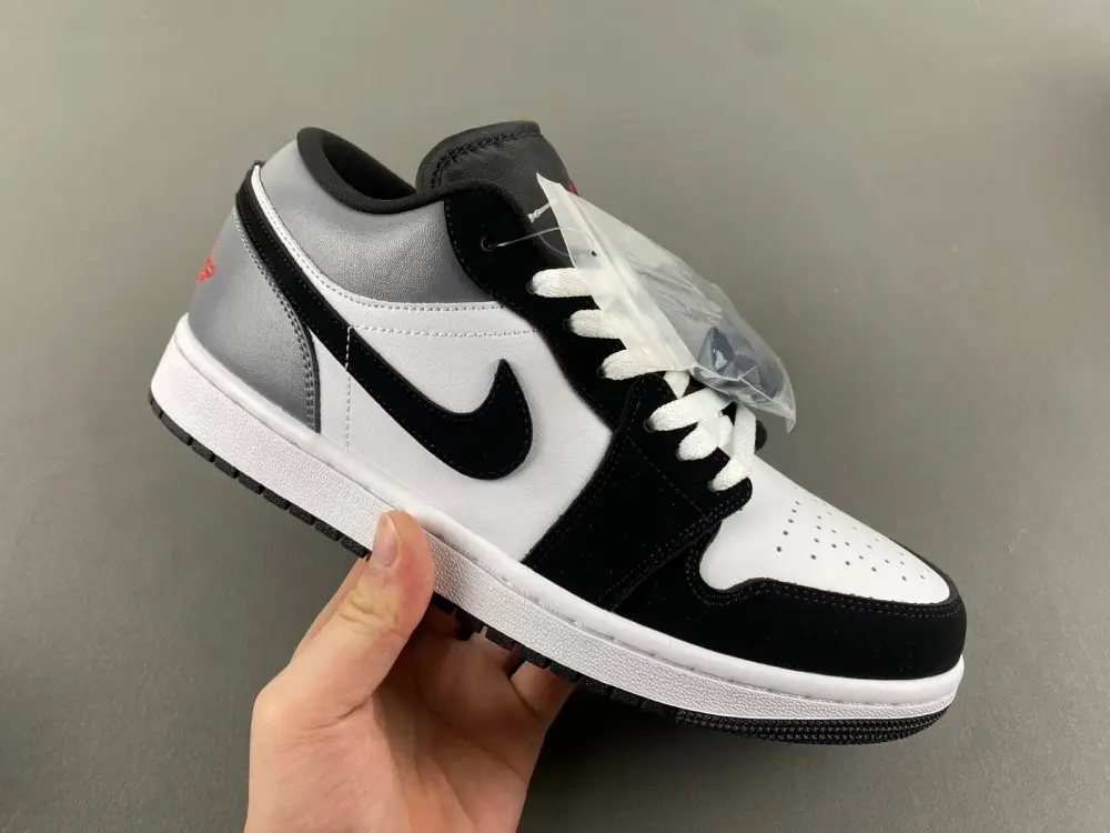 Air Jordan 1 Low 