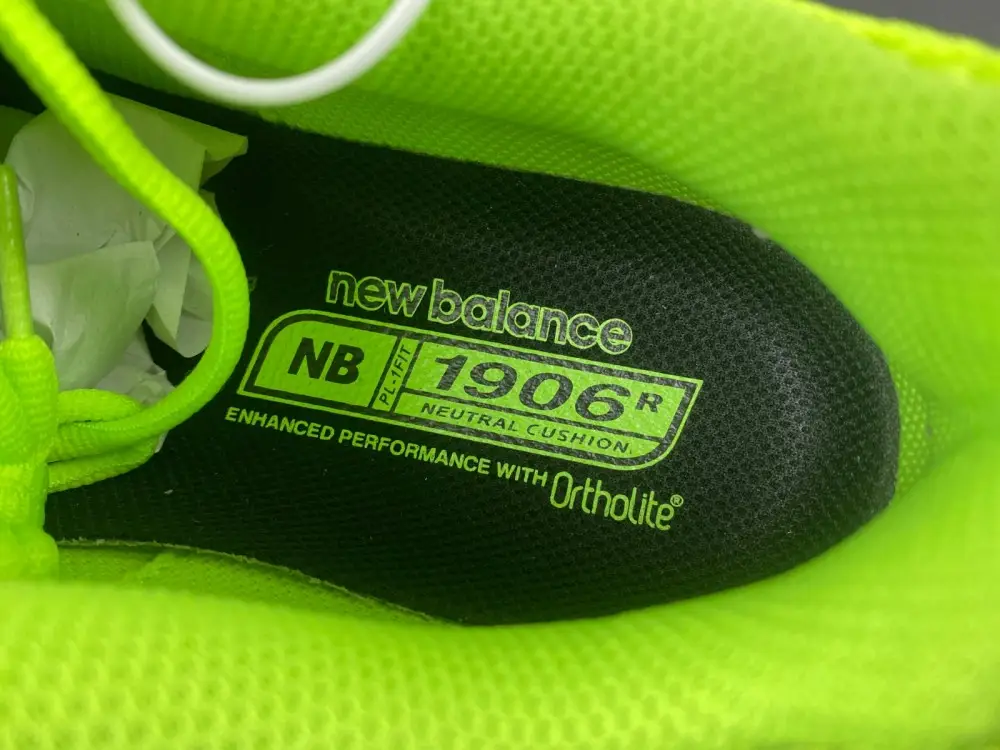 New Balance 1906 
