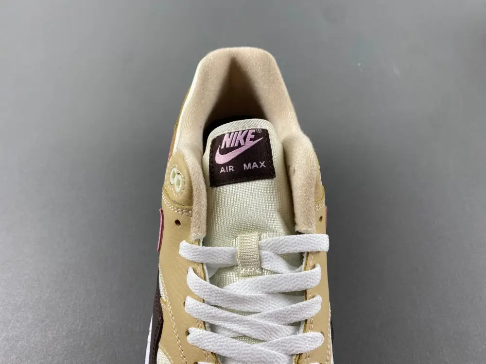 Wmns Air Max 1 