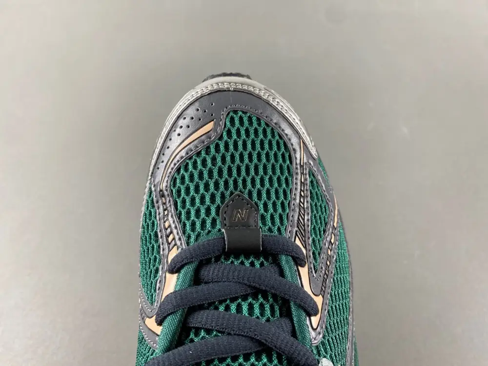New Balance 1906 