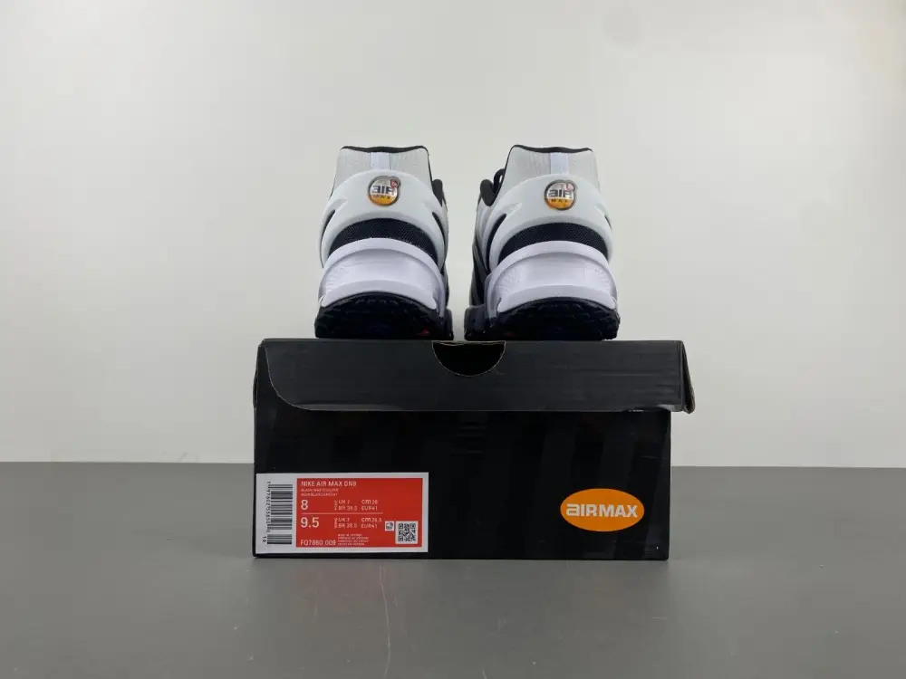 Nike Air Max DN 8 