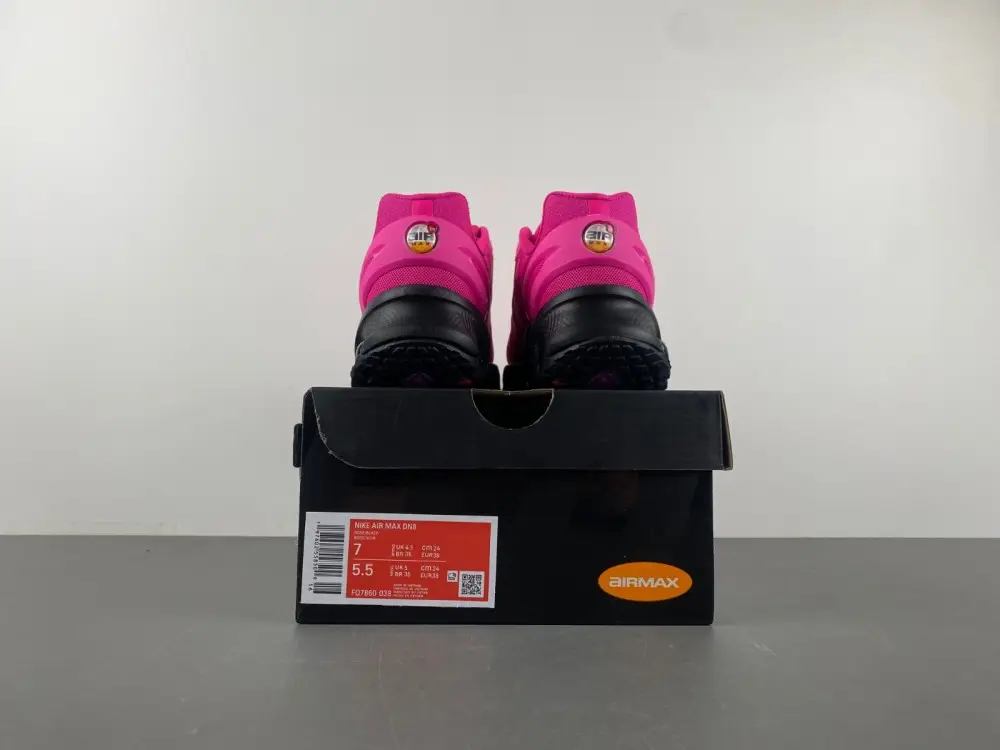 Nike Air Max DN 8 