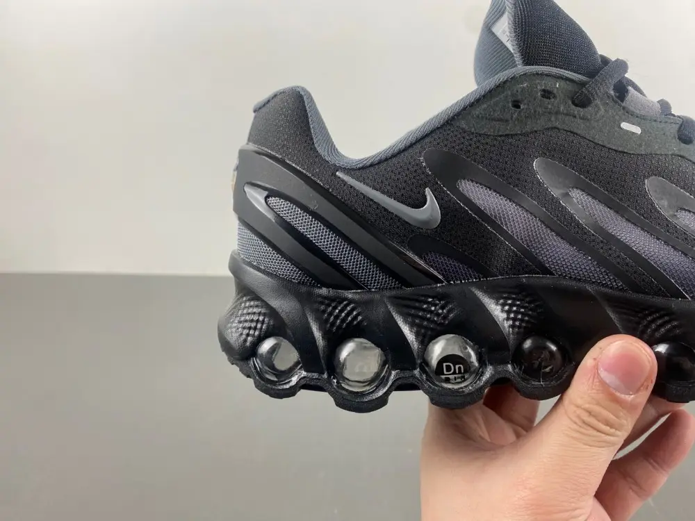 Nike Air Max DN 8 