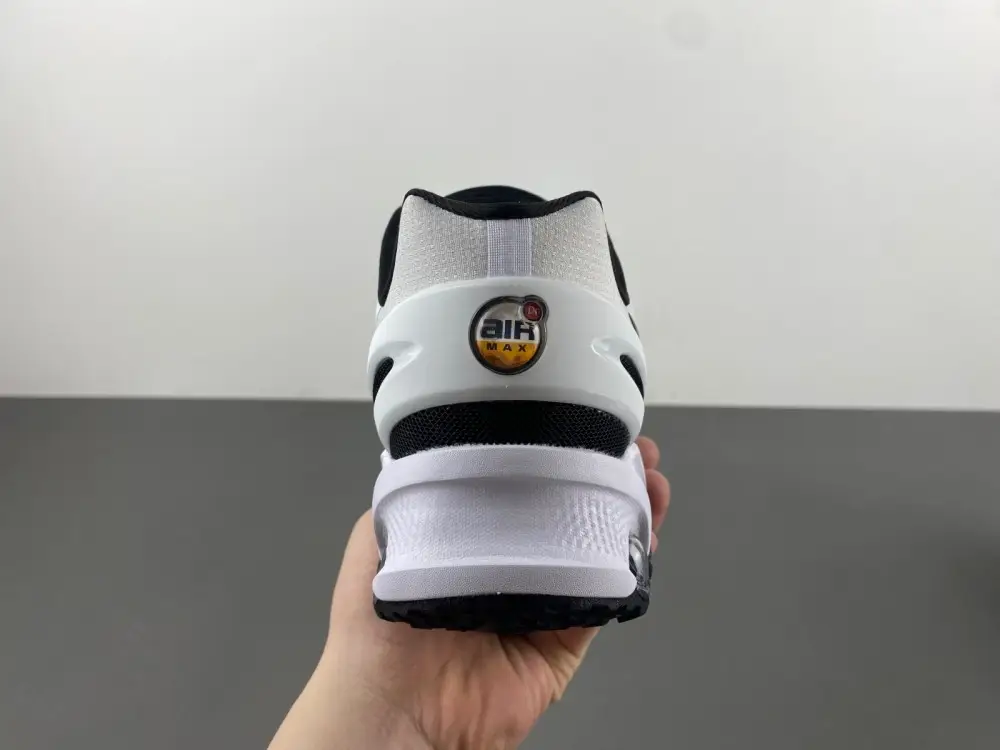 Nike Air Max DN 8 