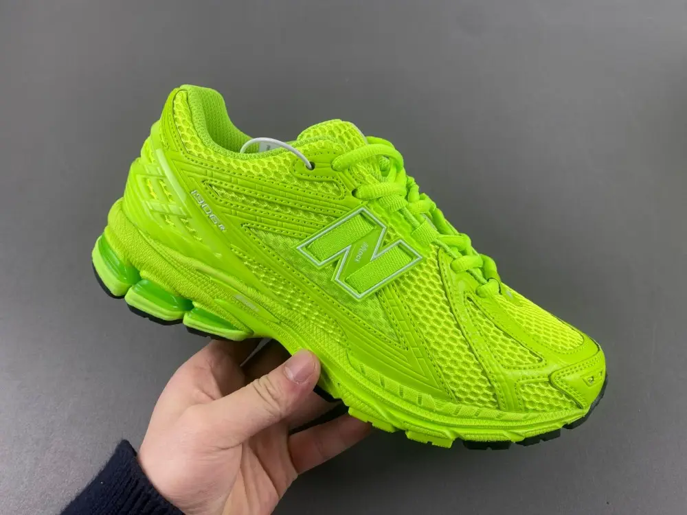 New Balance 1906 