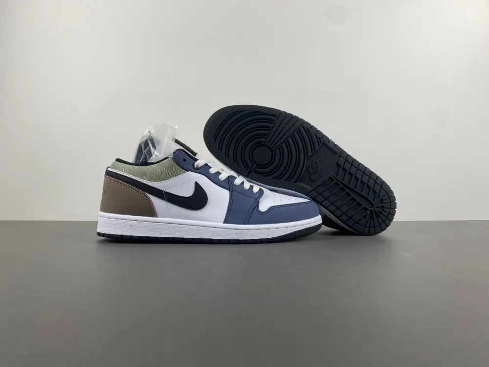 Air Jordan 1 Low 