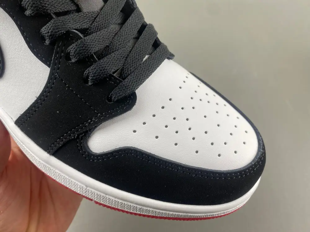 Air Jordan 1 Low 