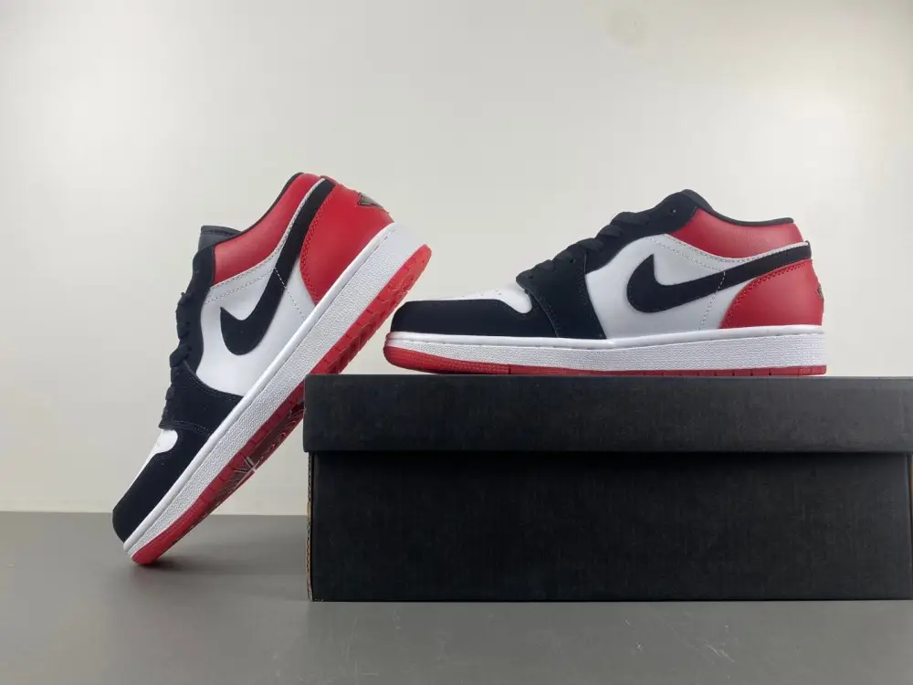 Air Jordan 1 Low 