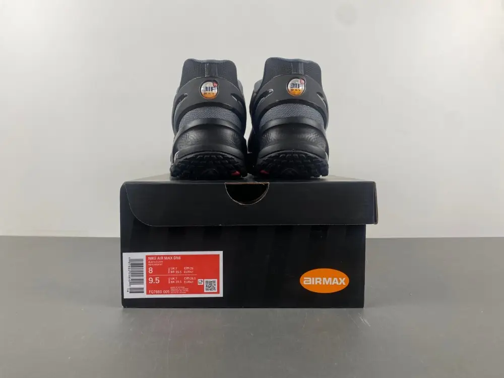 Nike Air Max DN 8 