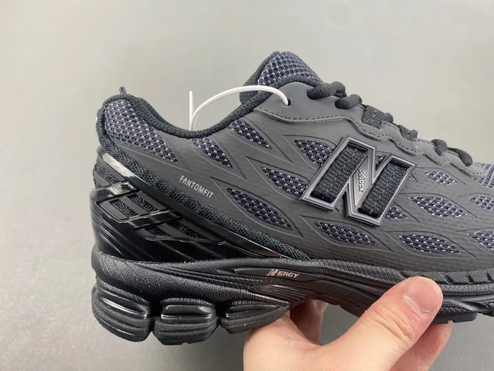 New Balance 1906 