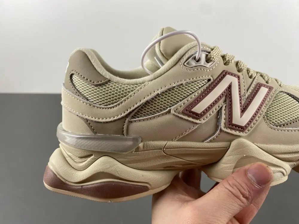 New Balance 9060 ' 
