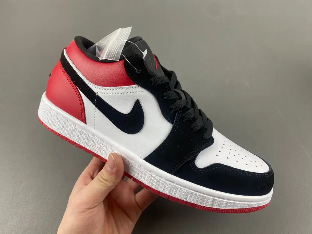 Air Jordan 1 Low 