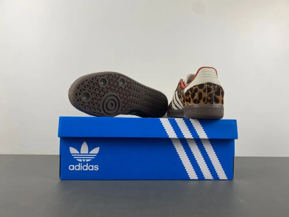 Samba OG 'Preloved Red' 