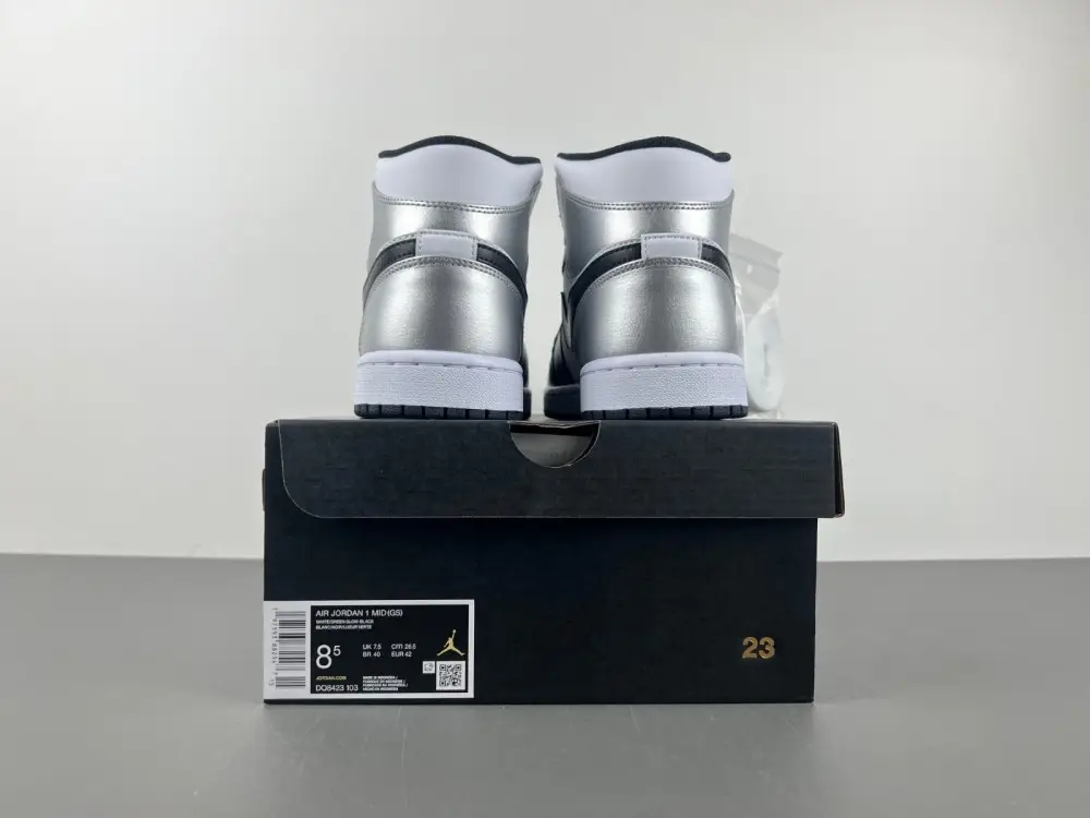 Air Jordan 1 Low 