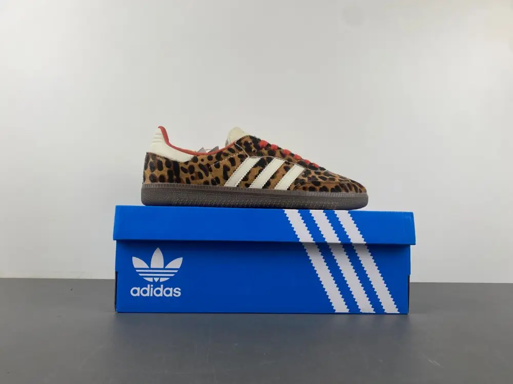Samba OG 'Preloved Red' 