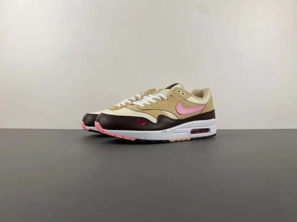 Wmns Air Max 1 