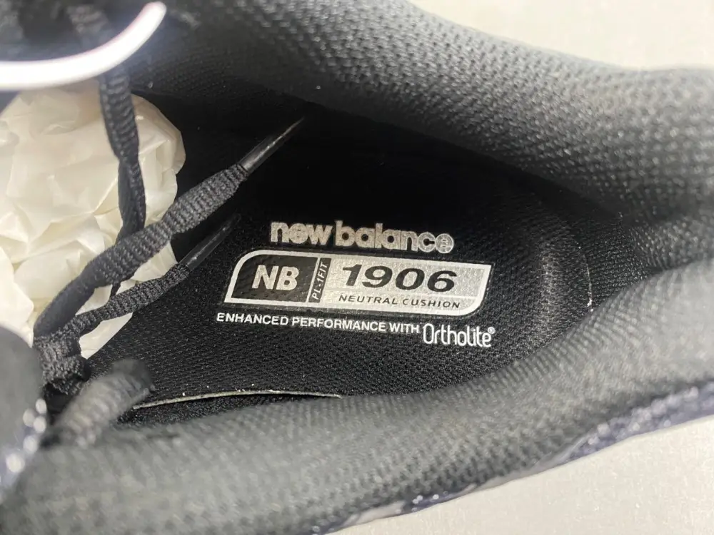 New Balance 1906 