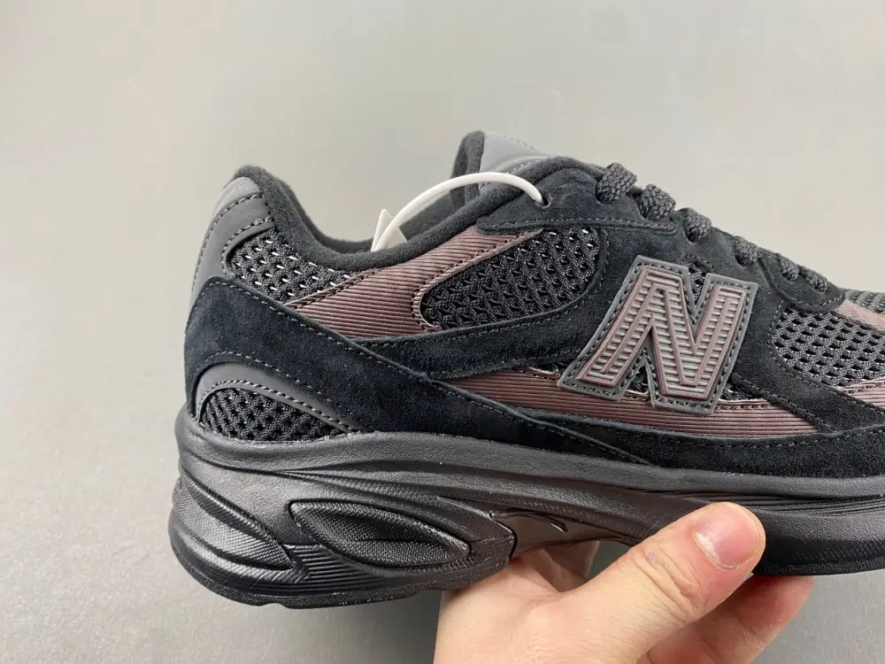 new balance NB  M2010RN 