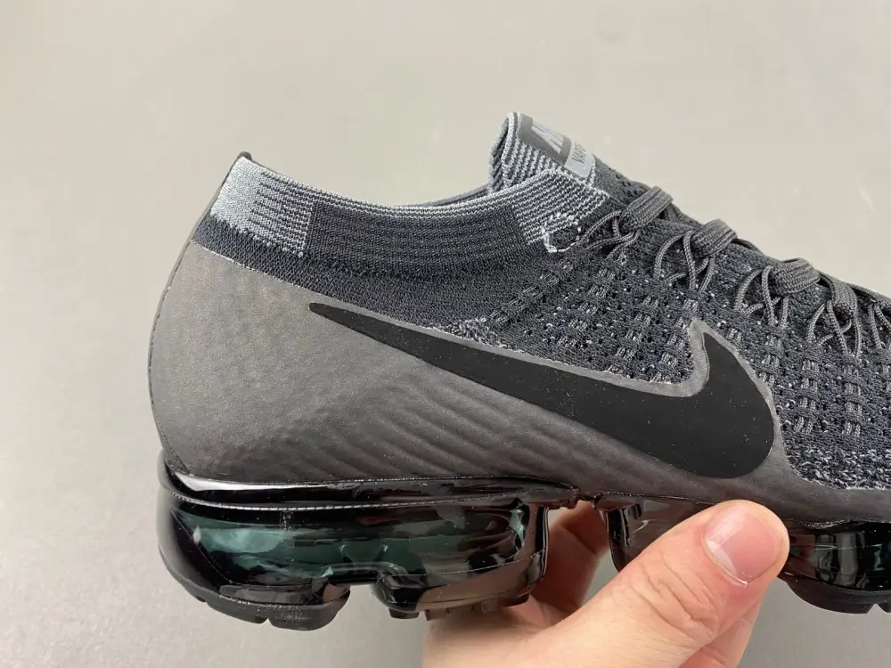 Air VaporMax 'Triple Black' 