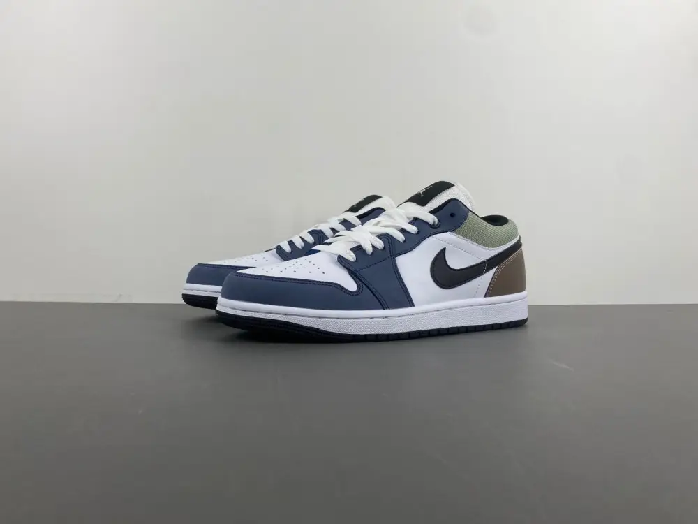 Air Jordan 1 Low 