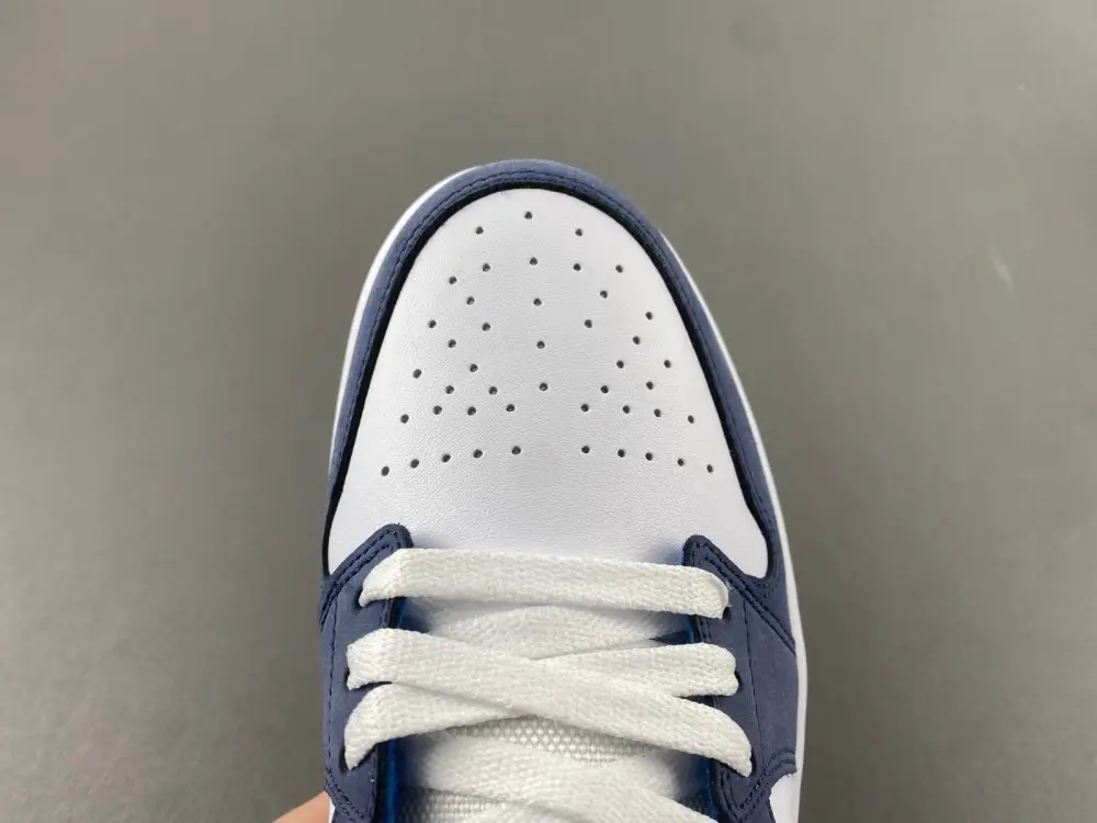 Air Jordan 1 Low 