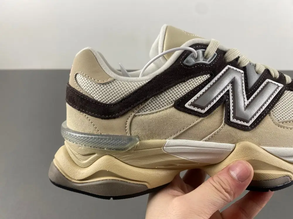 New Balance 9060 ' 