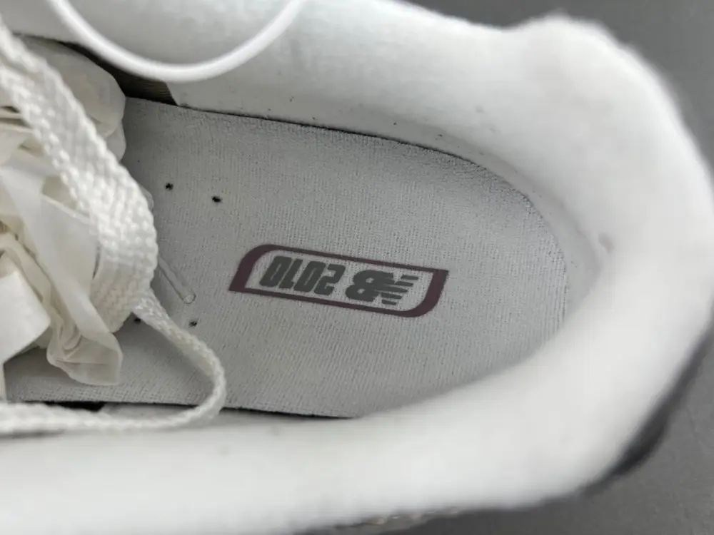 new balance NB  M2010REF 