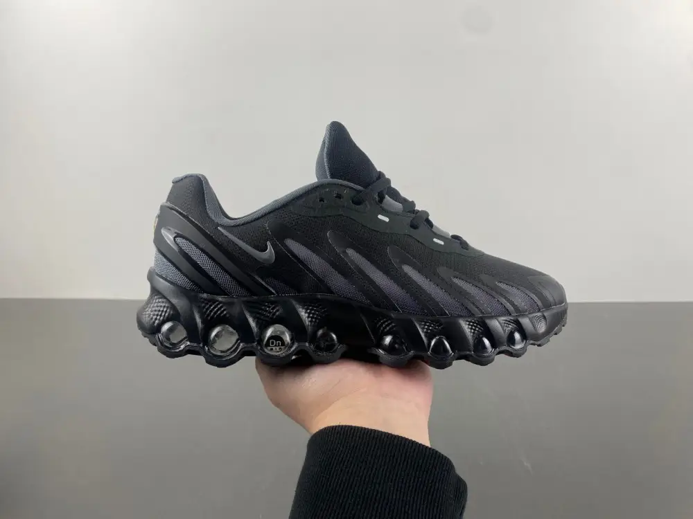 Nike Air Max DN 8 
