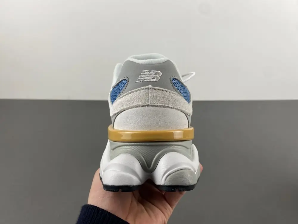 New Balance 9060 ' 