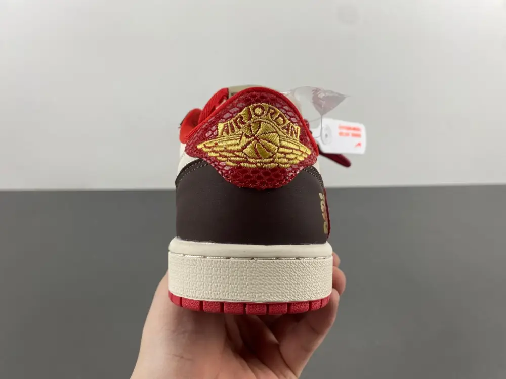 Fragment x Travis Scott x   Air Jordan 1 Low 