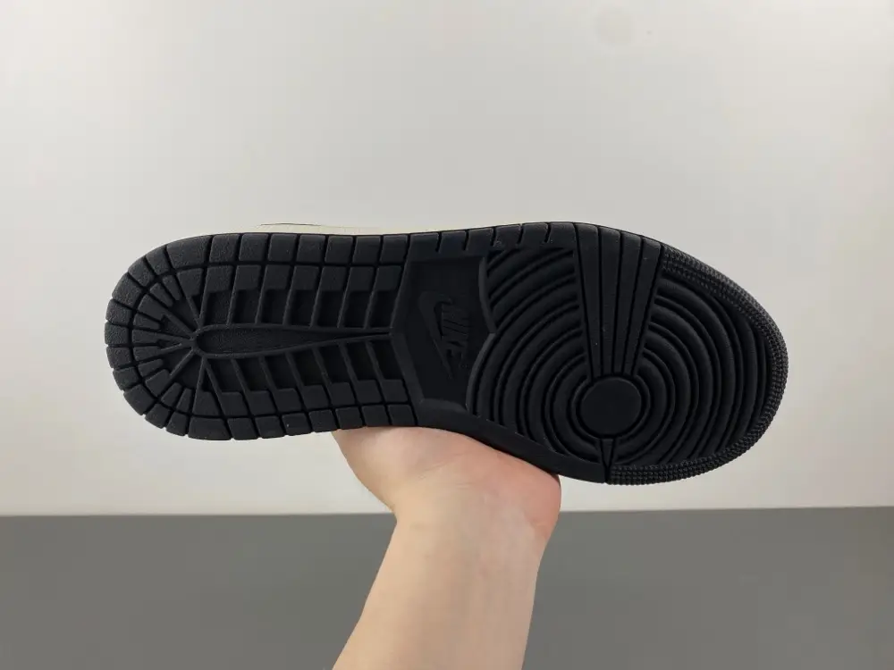 Travis Scott x Fragment Design x Air Jordan 1 Low OG SP AJ1 