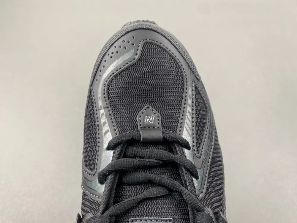 New Balance 1906 