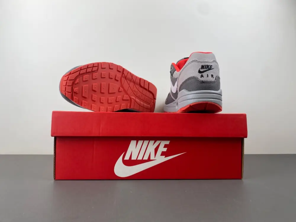 Nike Air Max 1 Premium 