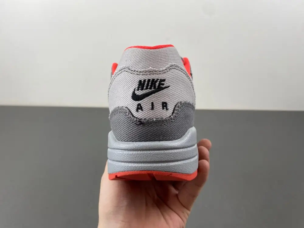 Nike Air Max 1 Premium 