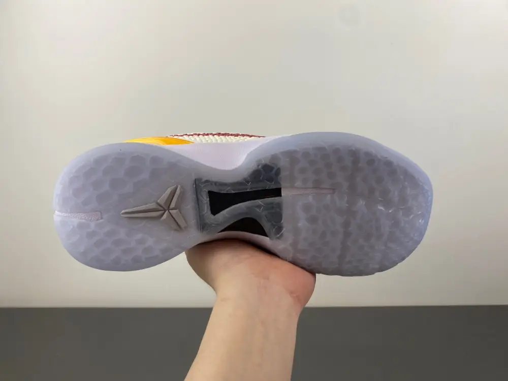 NIKE ZOOM KOBE 6 白红黄色 