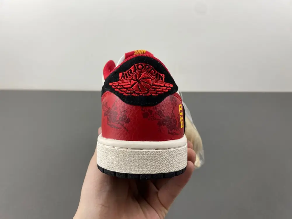 Travis Scott x Fragment Design x Air Jordan 1 Low OG SP AJ1 