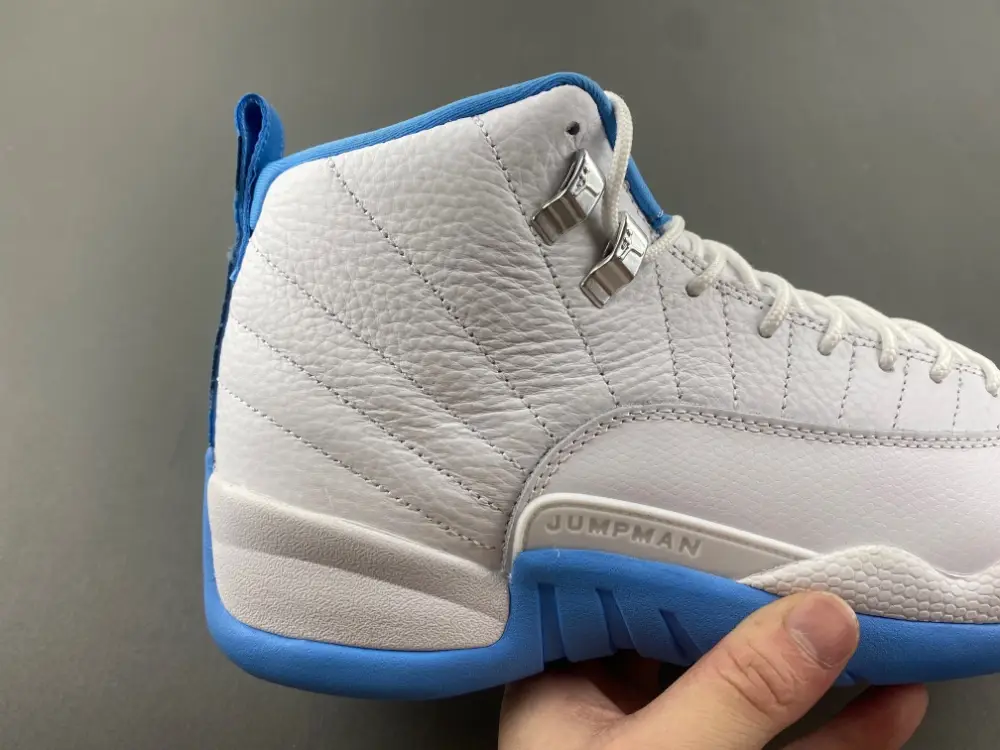 Air Jordan 12 