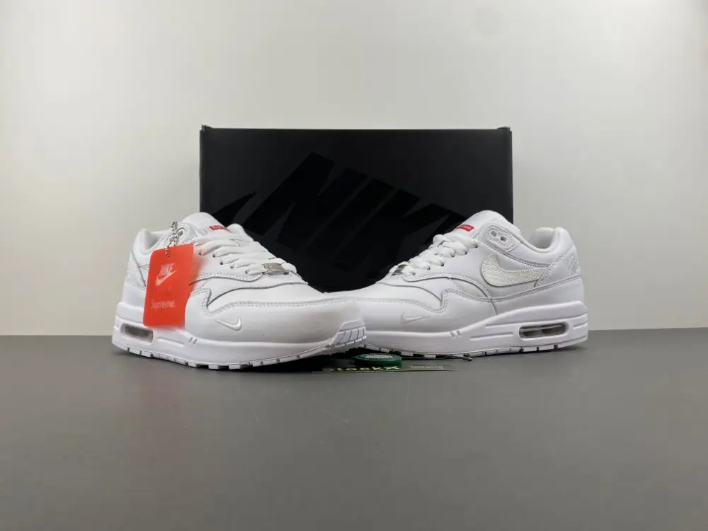 Supreme x Nike Air Max 1 '87 