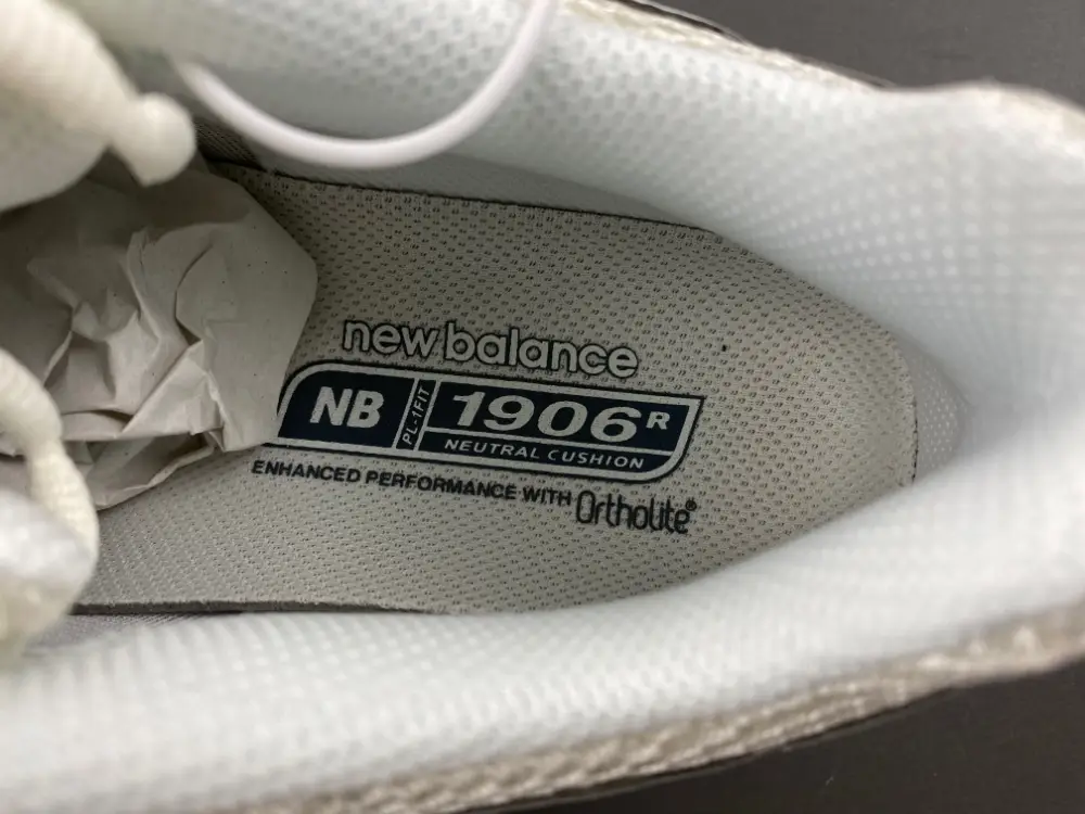 New Balance 1906 