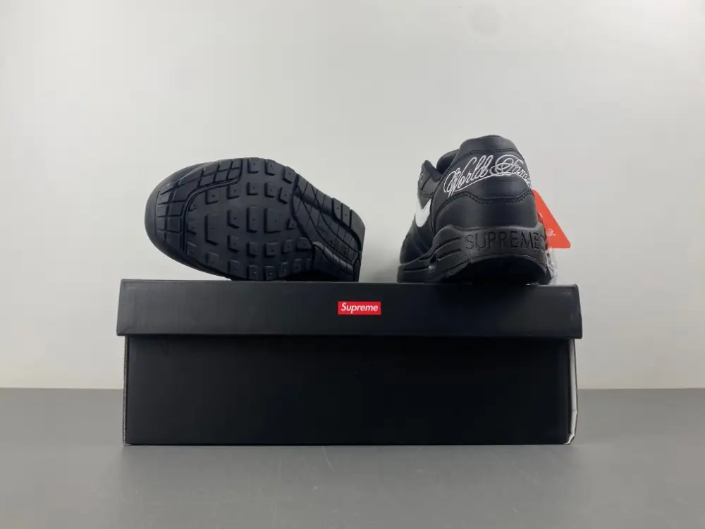 Supreme x Air Max 1 '87 SP ' 