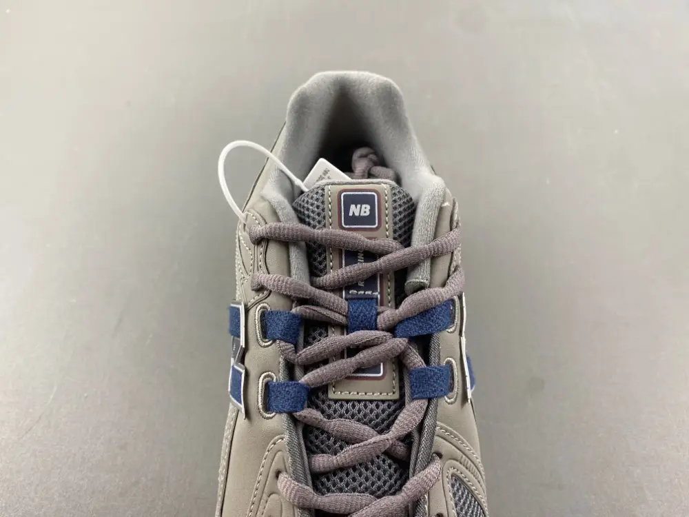 New Balance 1906 