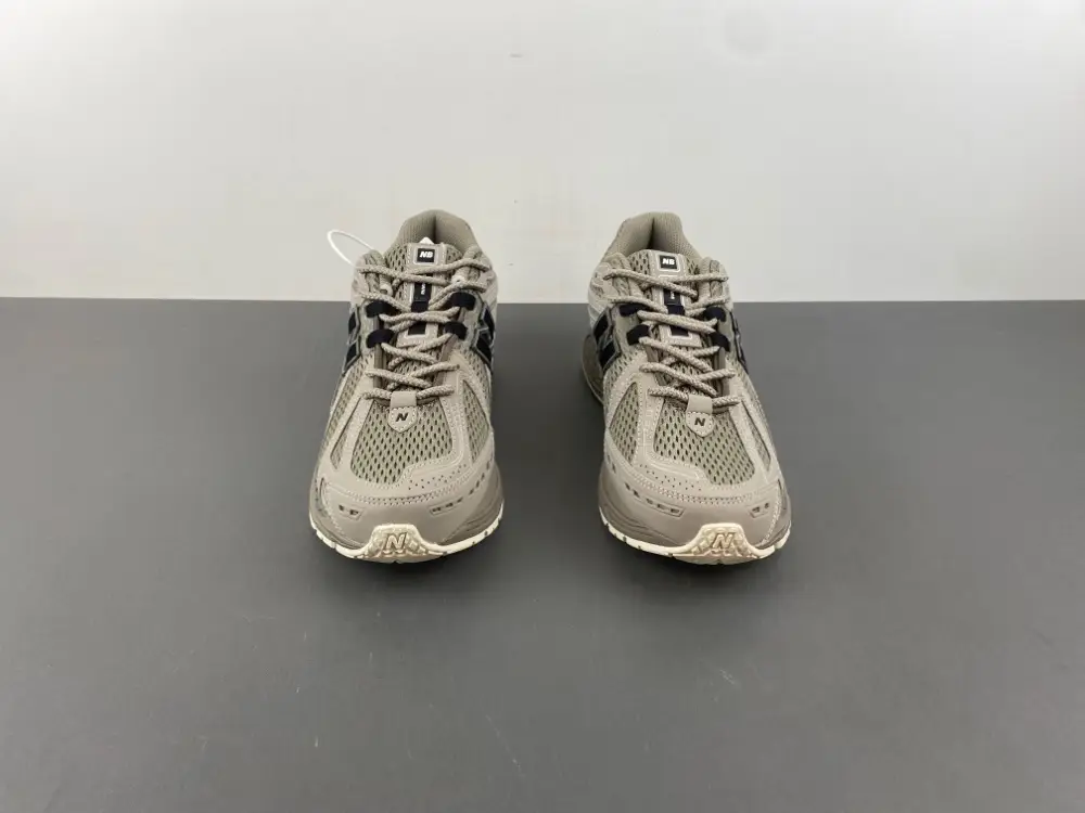 New Balance 1906 