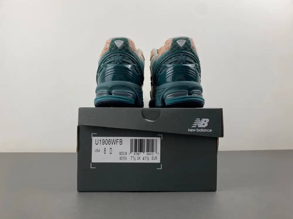 New Balance 1906 