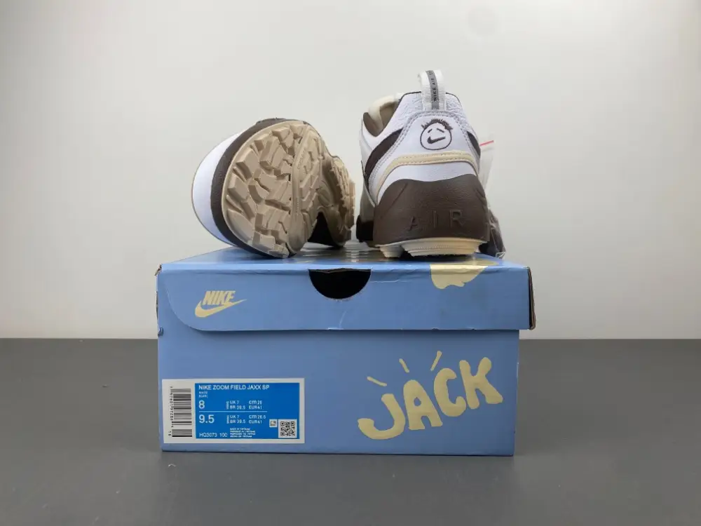 Travis Scott x Nike Zoom Field Jaxx 'Light Chocolate' 