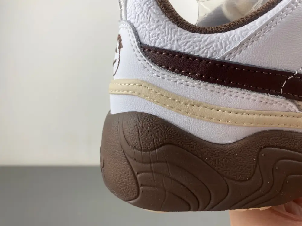 Travis Scott x Nike Zoom Field Jaxx 'Light Chocolate' 