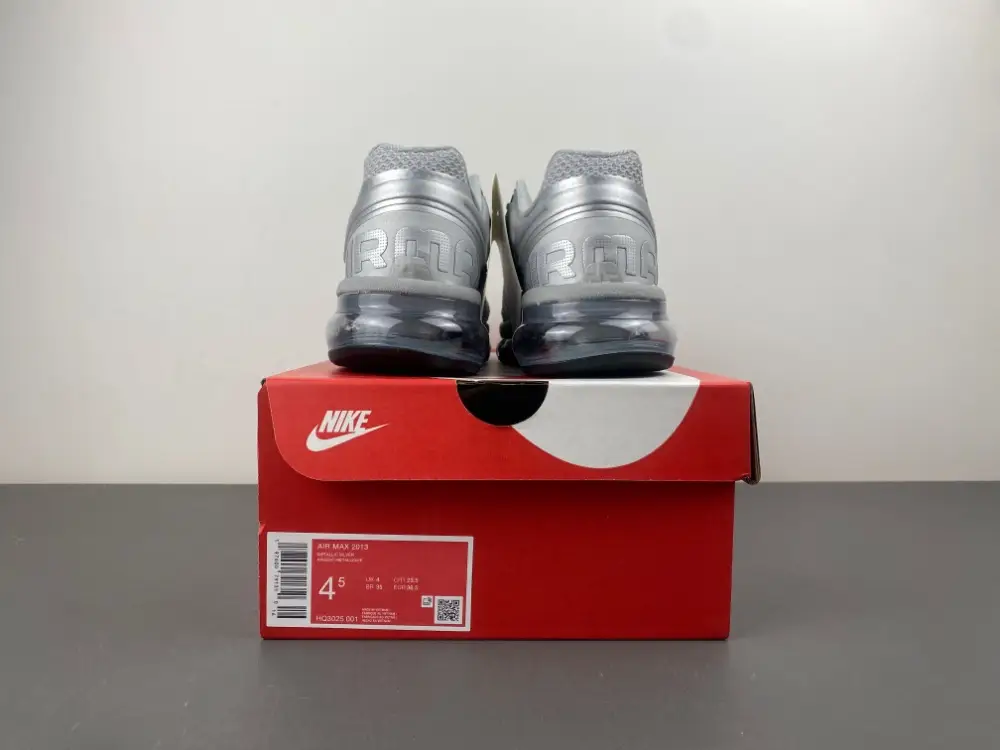 Nike Air Max 2013 Goes Full Metalli 