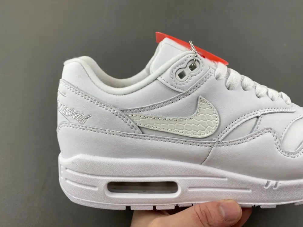 Supreme x Nike Air Max 1 '87 
